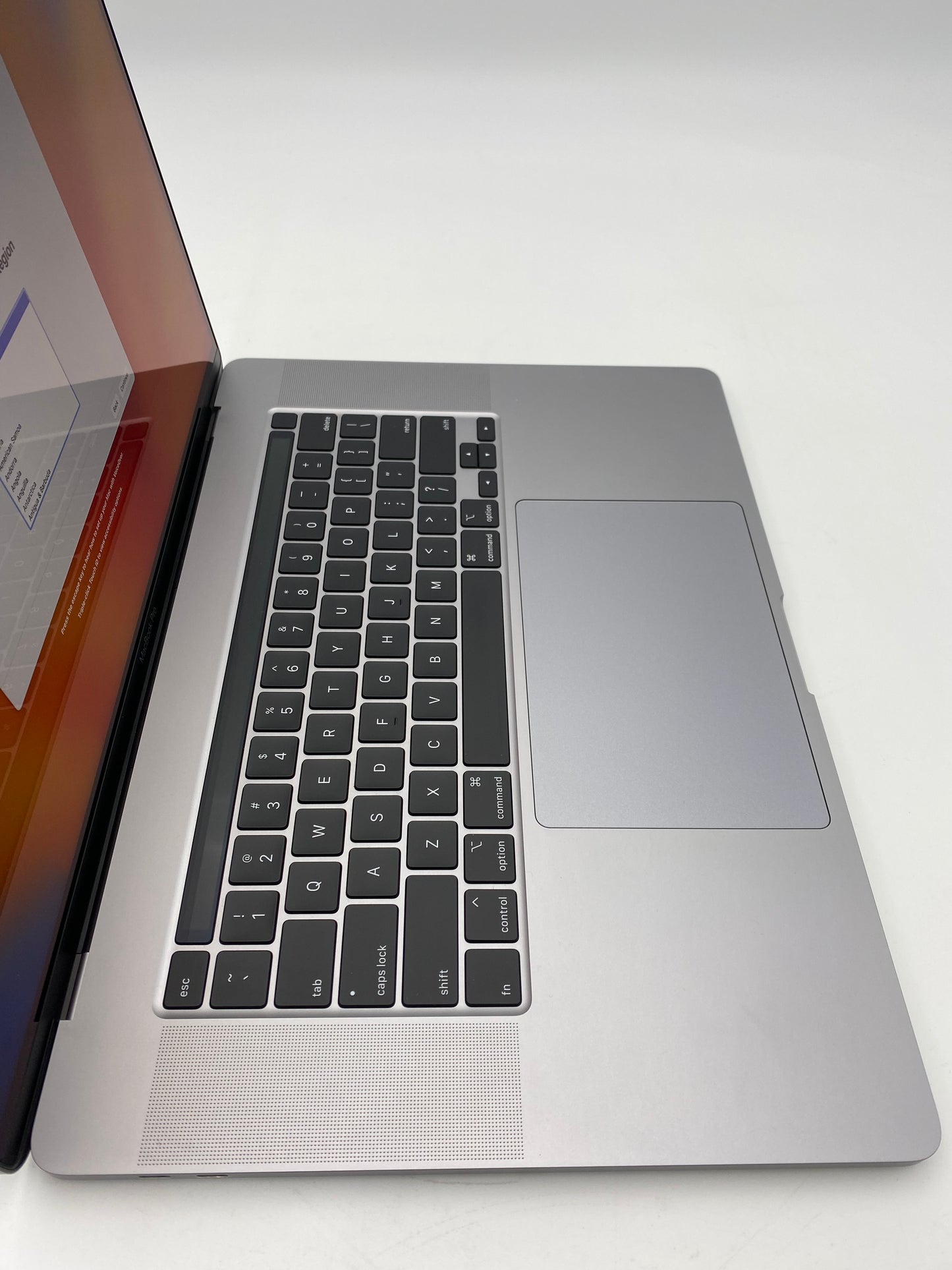 MacBook Pro 2019 16 inch 2.6 GHz i7 32GB RAM 1TB SSD 5500M 4GB | A Grade