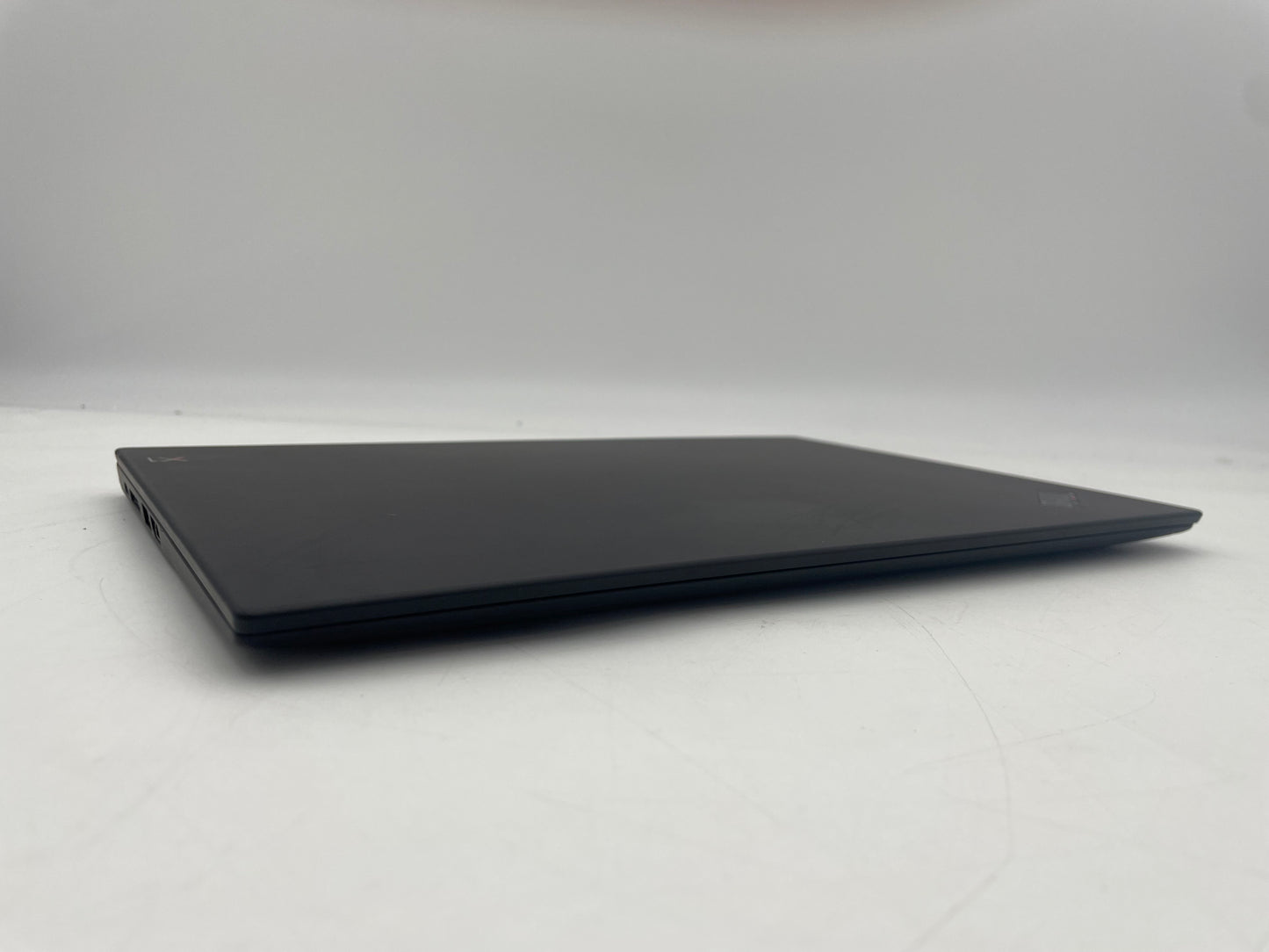 6th Generation Lenovo Thinkpad X1 Carbon | i5 8250u 1.60GHz | 8GB Memory | 256GB Storage | A Grade