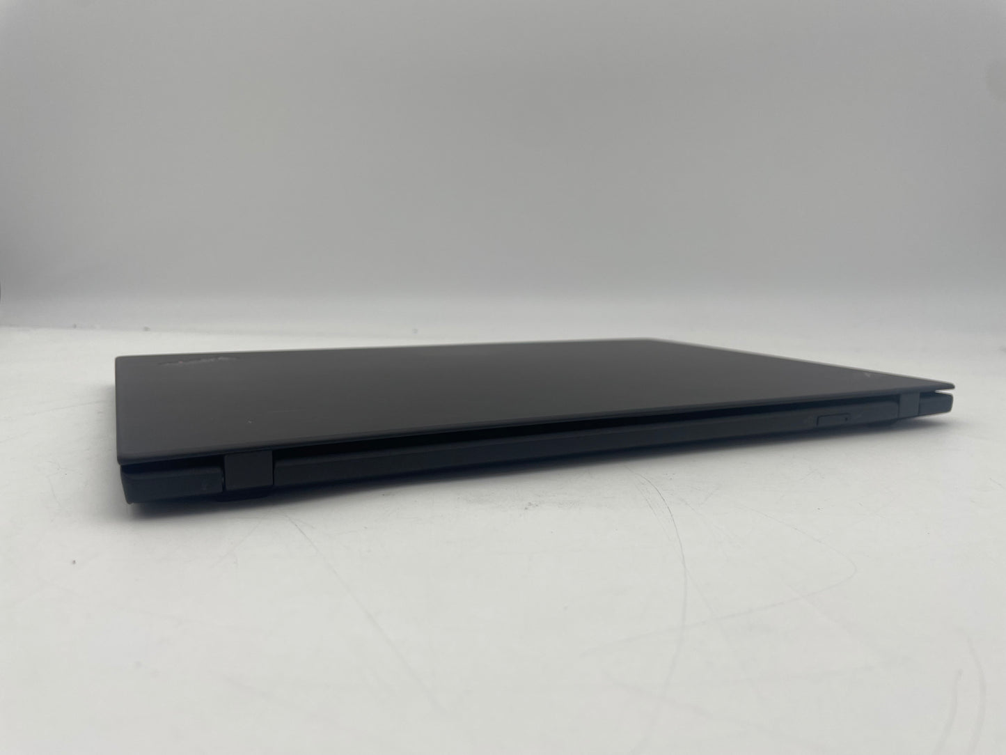 6th Generation Lenovo Thinkpad X1 Carbon | i5 8250u 1.60GHz | 8GB Memory | 256GB Storage | A Grade