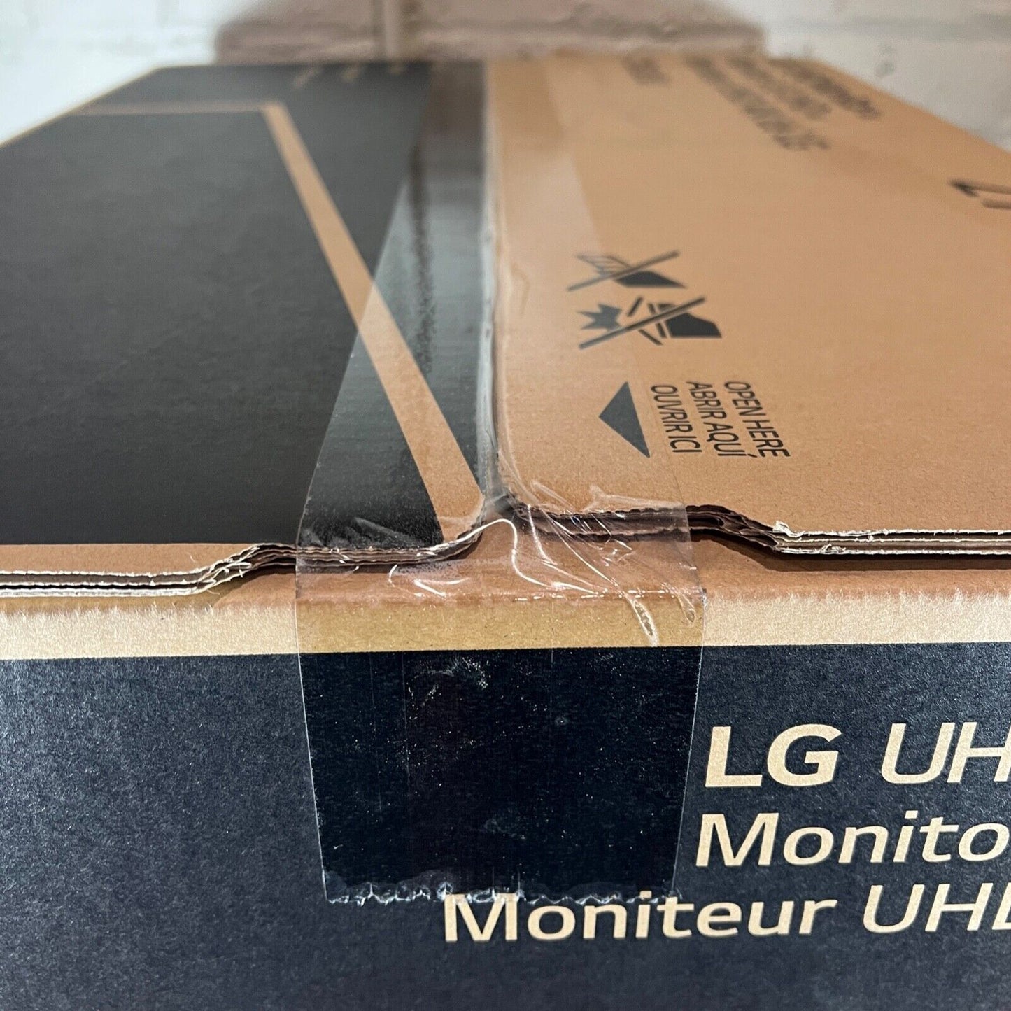 NEW LG 4k Monitor LG 27BL85U-W 27" IPS UHD 4K 60Hz FreeSync w/ HDR 2160p