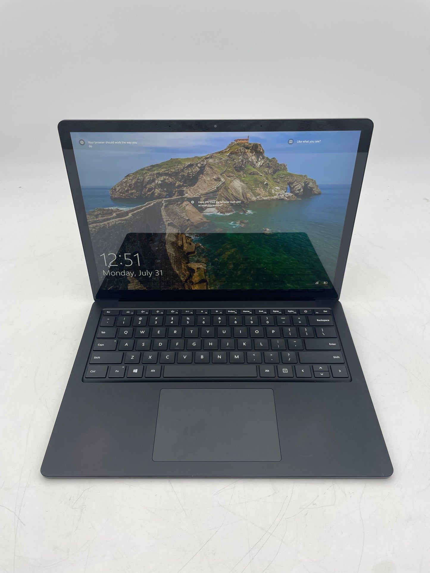 Windows Surface Laptop | i7 @ 1.50GHz | 16GB RAM | 512GB Storage | Grade A
