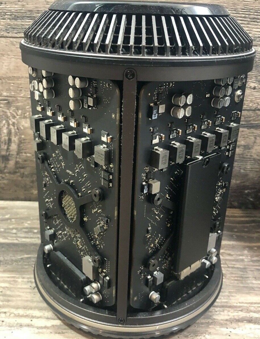2013 Mac Pro 8 core 3.0GHz | Dual D500 GPU| 64GB RAM 1TB SSD 2013 Mac Pro 8 core 3.0GHz | Dual D500 GPU| 64GB RAM 1TB SSD