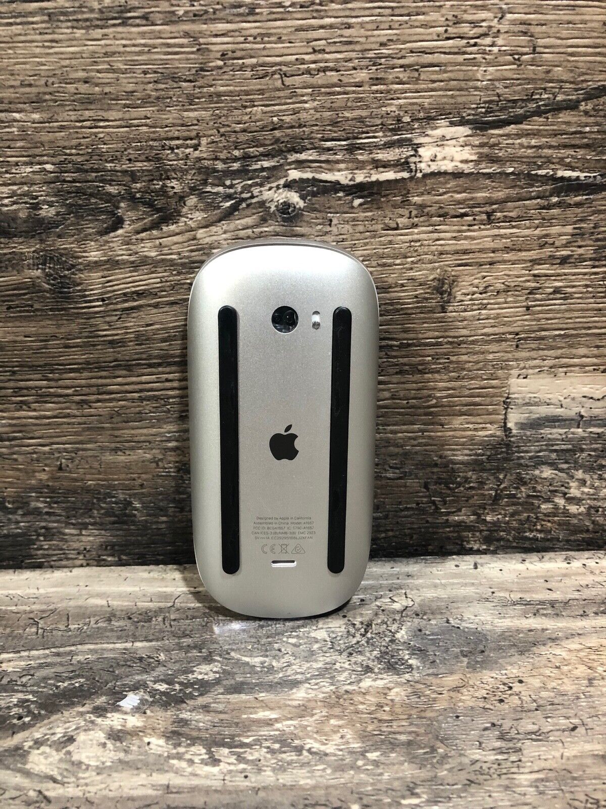 Apple Magic Mouse 2 Model A1657 MLA02LL/A - Cord NOT INCLUDED
